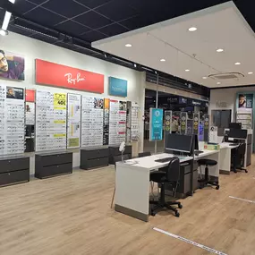 Bild von Pearle Opticiens Waterloo - Shopping Carrefour Mont Saint Jean