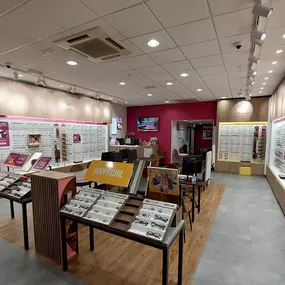 Bild von Vision Express Opticians - Buxton - The Springs Shopping Centre