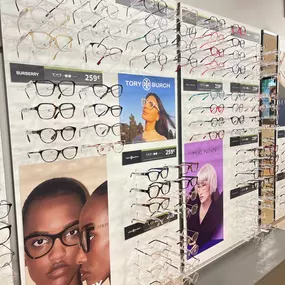 Bild von Opticien CIVRIEUX D'AZERGUES Générale d'Optique