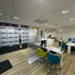 Bild von Vision Express Opticians - East Grinstead