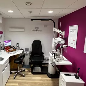 Bild von Vision Express Opticians - Wilmslow