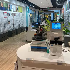 Bild von Pearle Opticiens Utrecht - Kanaleneiland