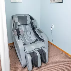 Massage Chair at Carey Chiropractic Bobcat Physical Therapy building in Athens OH