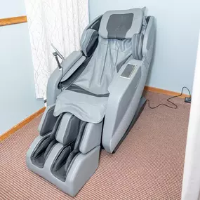 Massage Chair at Carey Chiropractic Bobcat Physical Therapy building in Athens OH