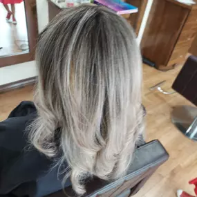 Ana's Beauty Studio -Ombré color