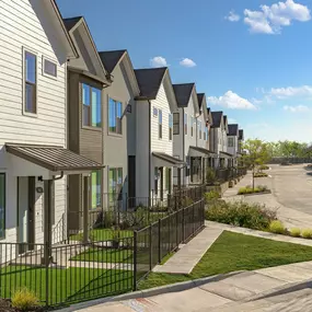 Vireo Twelve Oaks Exterior View of Apartment Homes