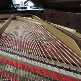 Bass-Saitenbezug von Flügel Steinway & Sons