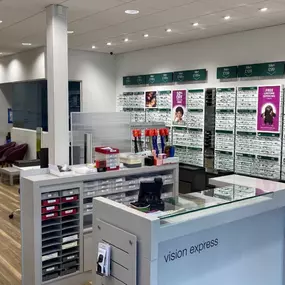 Bild von Vision Express Opticians - Westwood Cross