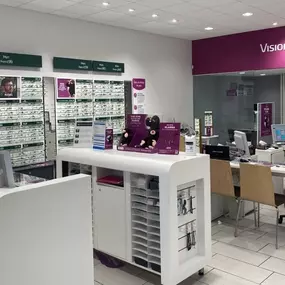 Bild von Vision Express Opticians - Carmarthen