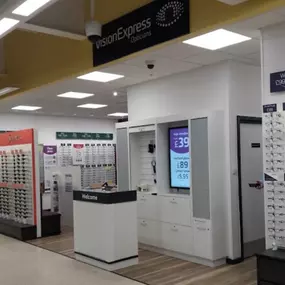 Bild von Vision Express Opticians at Tesco - Oldham Huddersfield