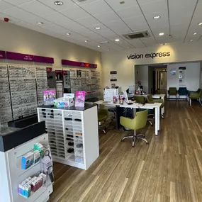 Bild von Vision Express Opticians - Newport