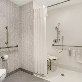 Guest room bath