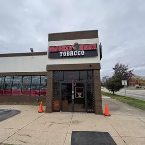 Bild von CoinFlip Bitcoin ATM - Smokin' Bear Tobacco & Vape (Madison Heights)