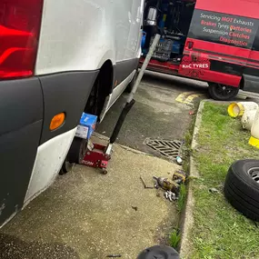 Bild von KNC Tyres Mobile Tyre Fitting