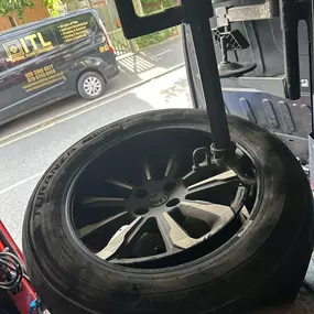 Bild von KNC Tyres Mobile Tyre Fitting