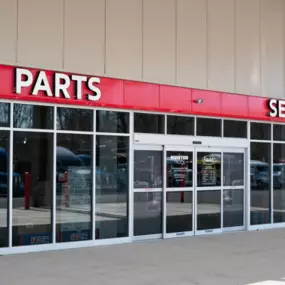Hunter Truck - Scranton parts & service entrance