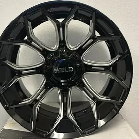 Bild von Peak Tire and Wheel