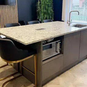Bild von RJR Kitchen and Bedroom Design Ltd