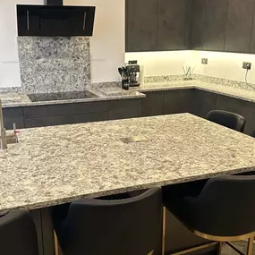 Bild von RJR Kitchen and Bedroom Design Ltd