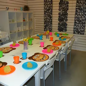 Bild von Crafty Monkey Pottery Studio