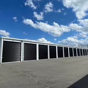 Drive up self-storage facility in Volo, Illinois