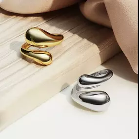 Team Silver or Team Gold? Beautiful fashion statements from Ania Haie and only 99. Come see us for the perfect grad gift or gift for yourself.