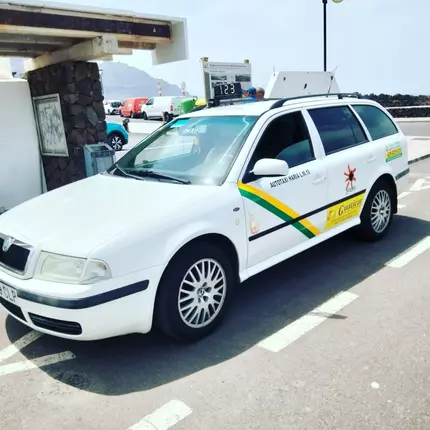 Logotipo de Taxi Carmen Haría