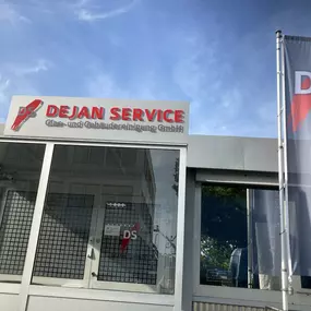 Bild von Dejan Service Glas und Gebäudereinigung GmbH