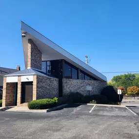 Clintonville Entrance