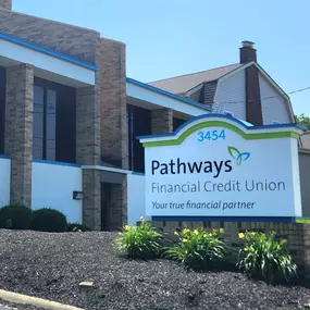 Clintonville Entrance and Sign