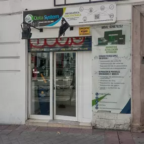 Bild von CoinFlip Bitcoin ATM - Repairs Data System (Manuel Becerra)