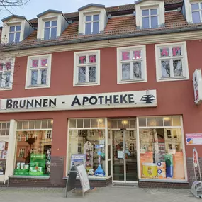 Aussenansicht der Brunnen-Apotheke