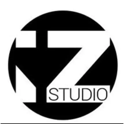 Logotipo de IZ Studio