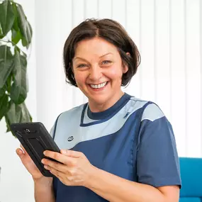 ISS bietet ein einzigartiges und vielfältiges Leistungsportfolio für Bürogebäude, Produktionsstandorte, Gesundheitseinrichtung und Flughäfen in den Bereichen Reinigung und Hygienelösungen, Gebäudetechnik, Betriebsverpflegung & Catering sowie Sicherheitslösungen & Support Services.