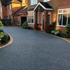 Bild von Goldcrest Landscape And Driveway Co