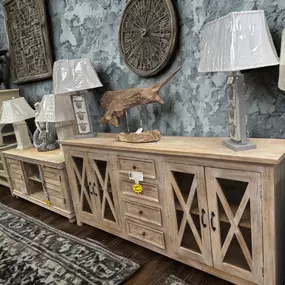 Bild von FJ's New Furniture