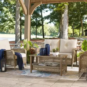 Bild von FJ's New Furniture