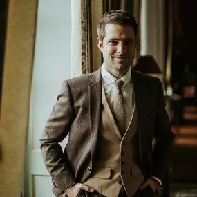 Bild von L'Atelier 5 - Costumes et vêtements sur mesure à Orléans (RDC cour intérieure)