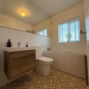 Bild von Crest Construction Services Ltd