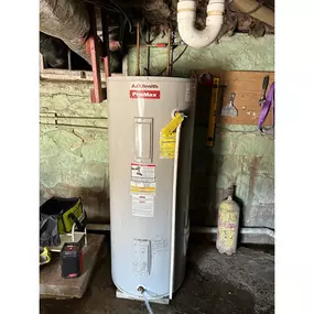 Hot water heater