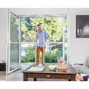 Bild von Christopher Maack der Mückengittermacher