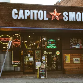 Capitol Smoke Raleigh Front of Store