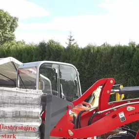 Bild von Baumaschinenverleih / Pflasterbau Kaulmann, Vermietung von Minibagger, Microbagger, Rüttelplatten, Grabenstampfer