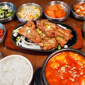 Mama's Korean Kitchen | Address: 2575 Main St #350, Frisco, TX 75036 | Call: 214-430-5170