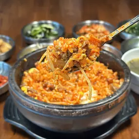 Mama's Korean Kitchen | Address: 2575 Main St #350, Frisco, TX 75036 | Call: 214-430-5170