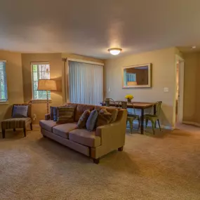 Living And Dining Area at Commons at Avalon Park