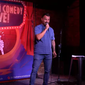 Daniel O'Reilly perfoming at The Clapham Comedy Cave