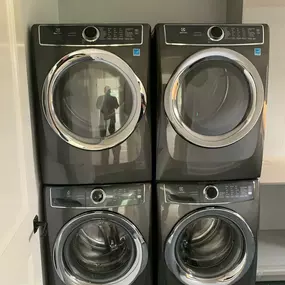 Our washing machine installation service ensures that your appliance is properly set up for optimal performance. From connecting water lines to ensuring correct drainage, we make sure your washing machine is installed safely, efficiently, and ready for use right away!