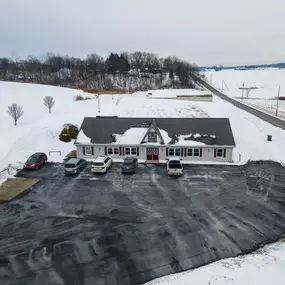 Located in Ohio’s Amish country—which is known for its skilled craftsmen—Expression Countertops pays homage to those pillars of superior workmanship: attention to detail, consistency and pride in work.