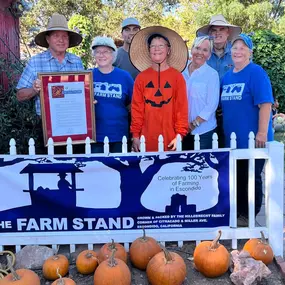 Bild von Farm Stand West, Fresh Produce, Pumpkin Patch, Christmas Trees